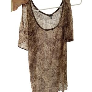 Charlotte‎ Russe, Sheer Cold Shoulder